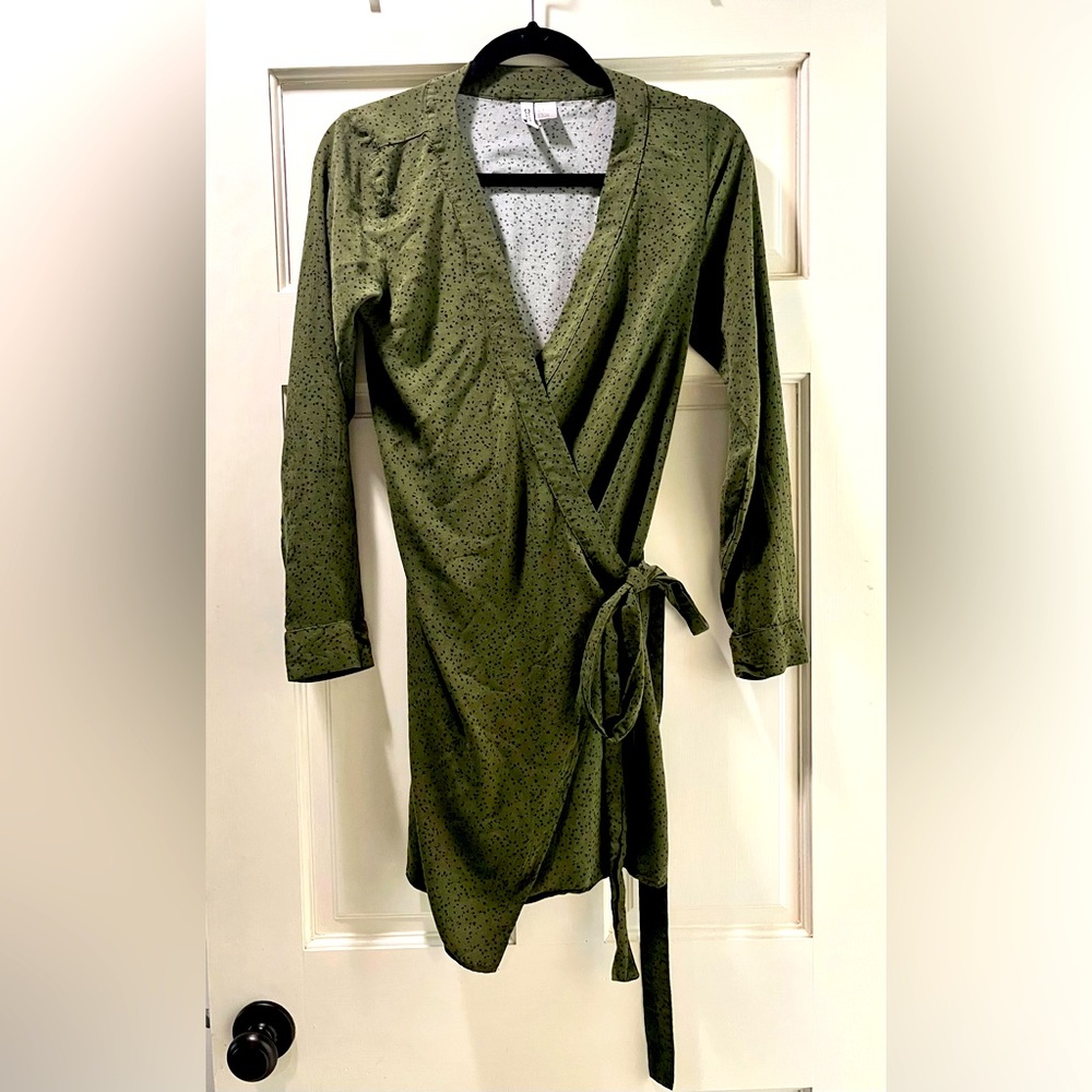 Green polkadot mini wrap dress